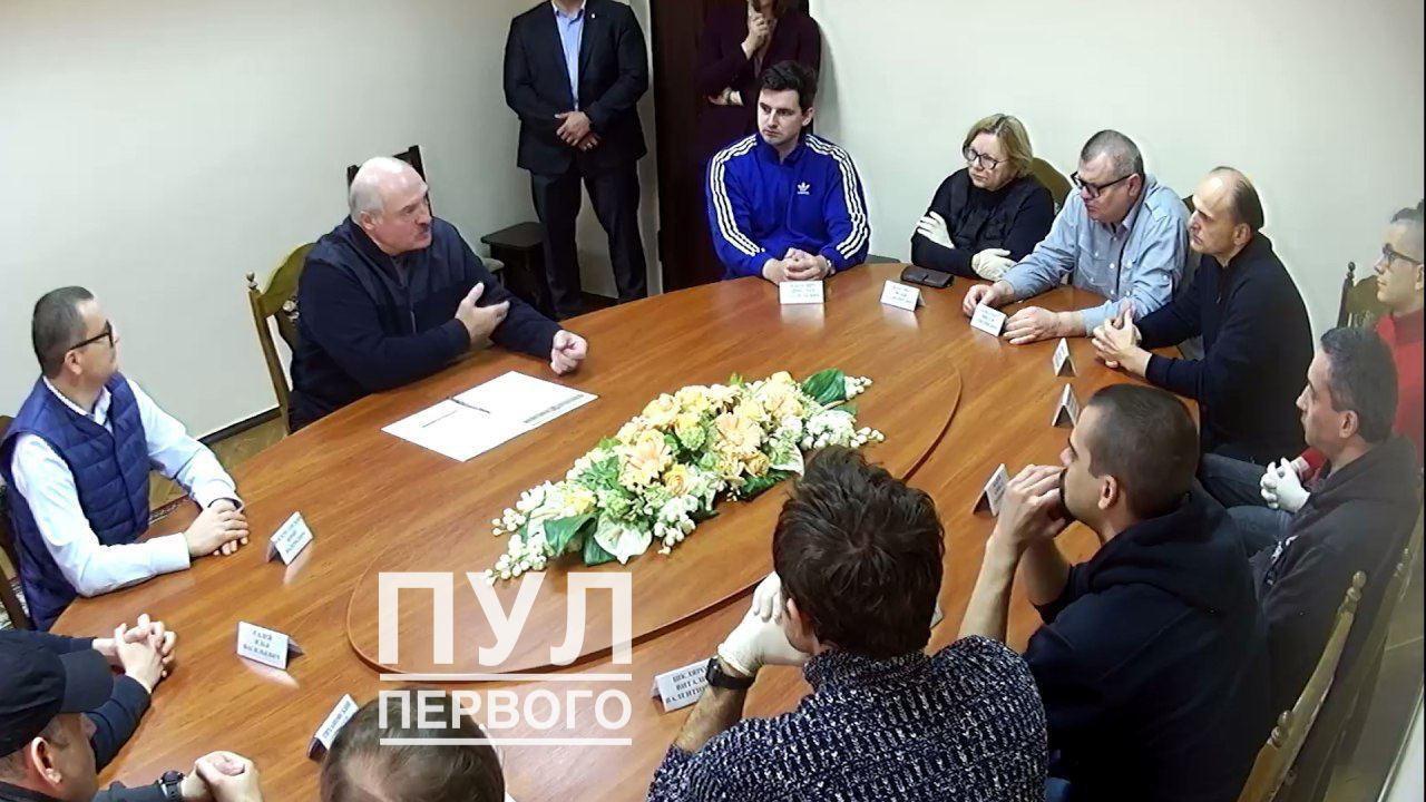Воскресенский на фото слева от Лукашенко, Рабцевич справа. Фото Telegram-канал Александра Лукашенко