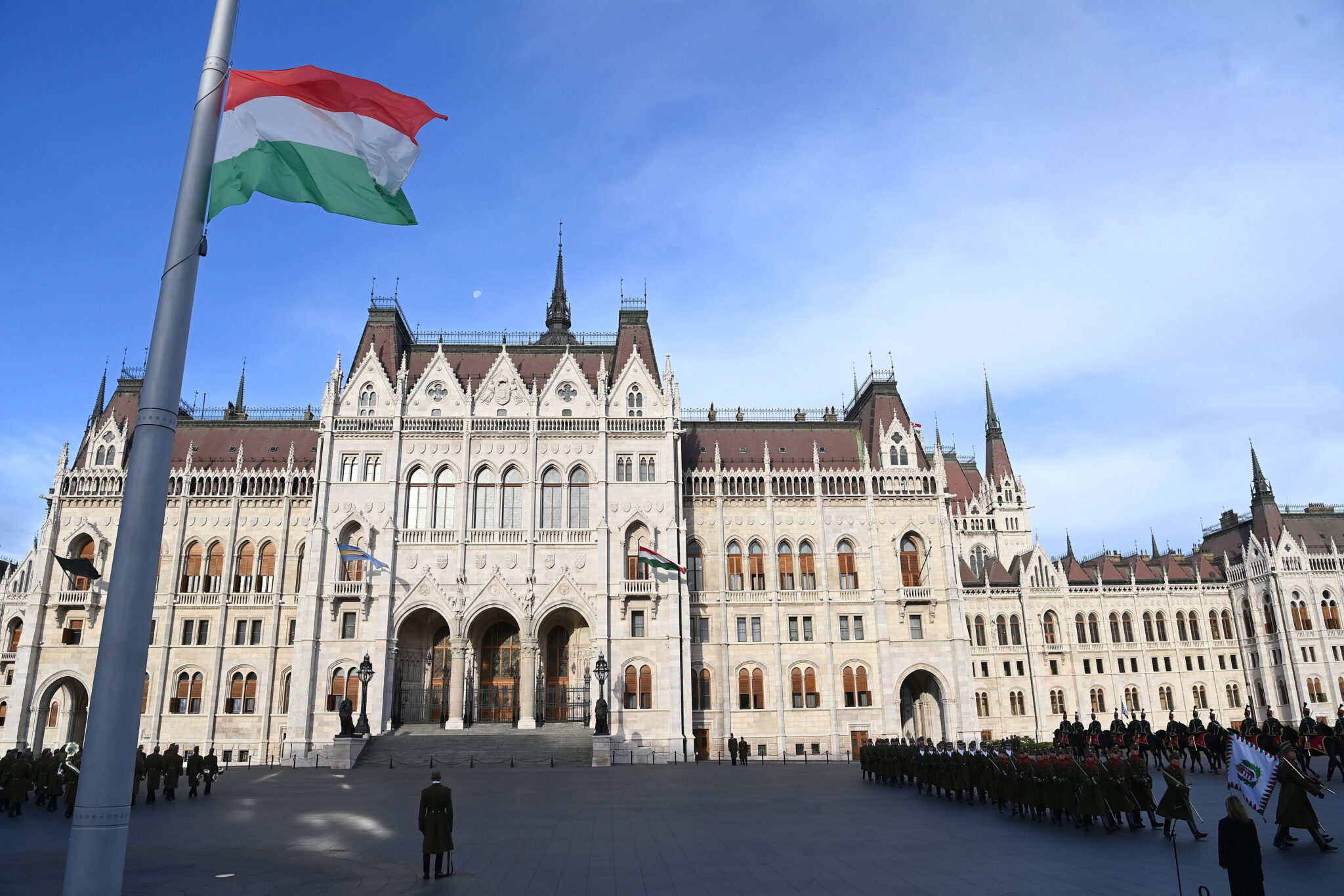 Здание парламента в Будапеште. Фото EPA/NOEMI BRUZAK/Scanpix/Leta