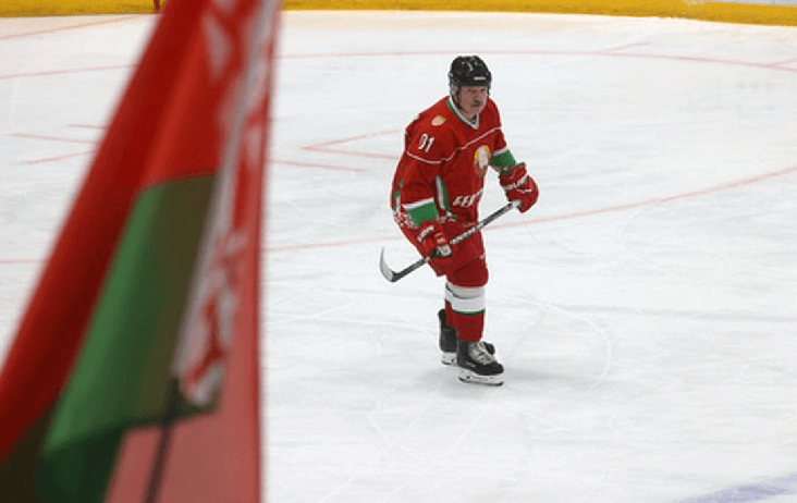 Александр Лукашенко в хоккейной форме. Фото Reuters / Scanpix / Leta