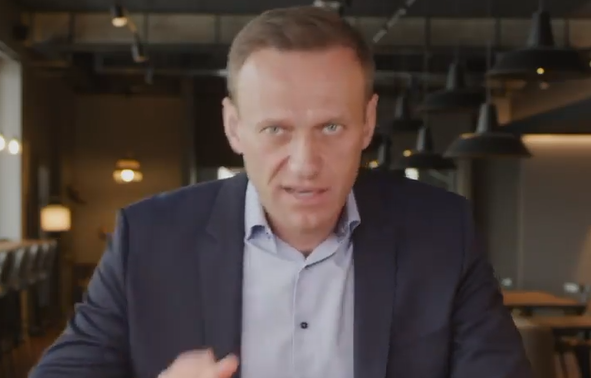 Алексей Навальный. Кадор видеообращения в Instagram