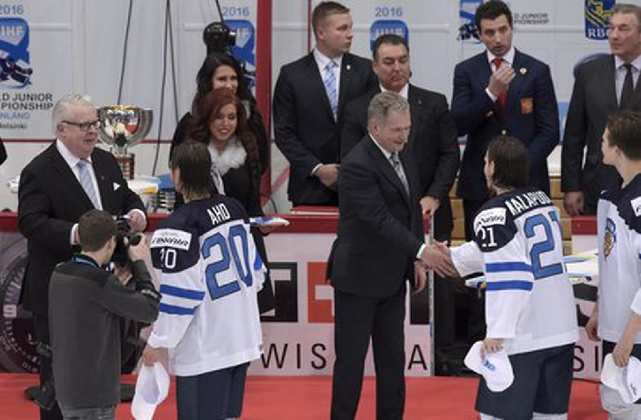 Вице-президент Международной федерации хоккея Калерво Куммола. Фото AP / Scanpix / Leta
