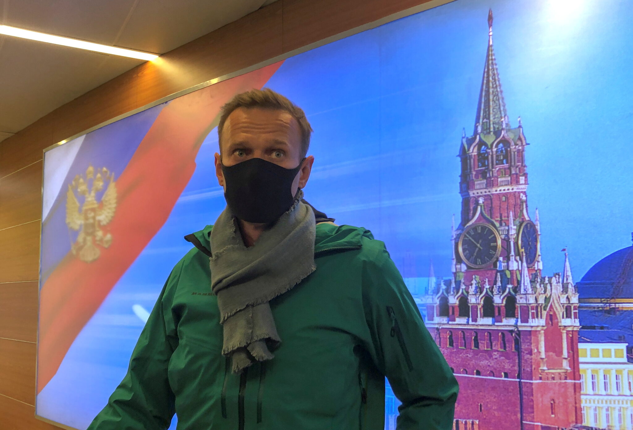 Вернувшийся в Россию Алексей Навальный в аэропорту Шереметьево. Фото REUTERS/Polina Ivanova/Scanpix/Leta