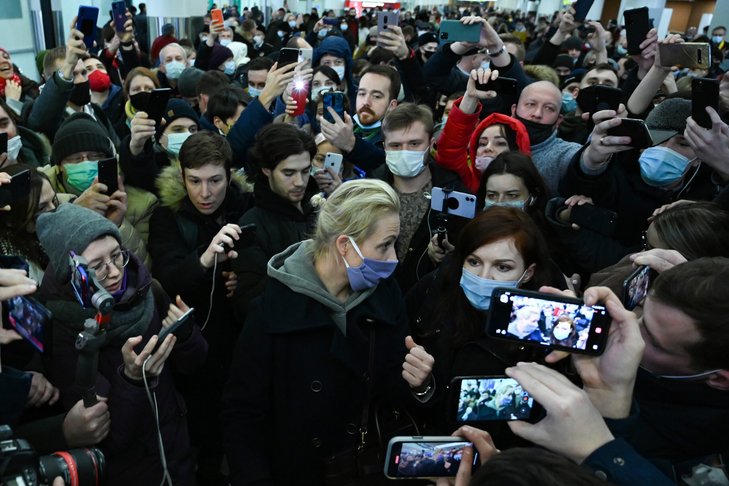 Юлия Навальная в аэропорту. Фото KIRILL KUDRYAVTSEV / TASS / Scanpix / Leta