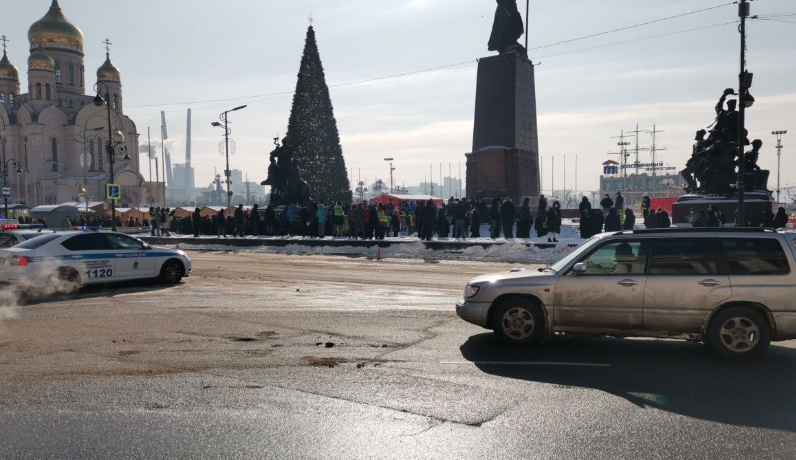 Акция протеста во Владивостоке 31 января. Фото Twitter Штаб Навального во Владивостоке
