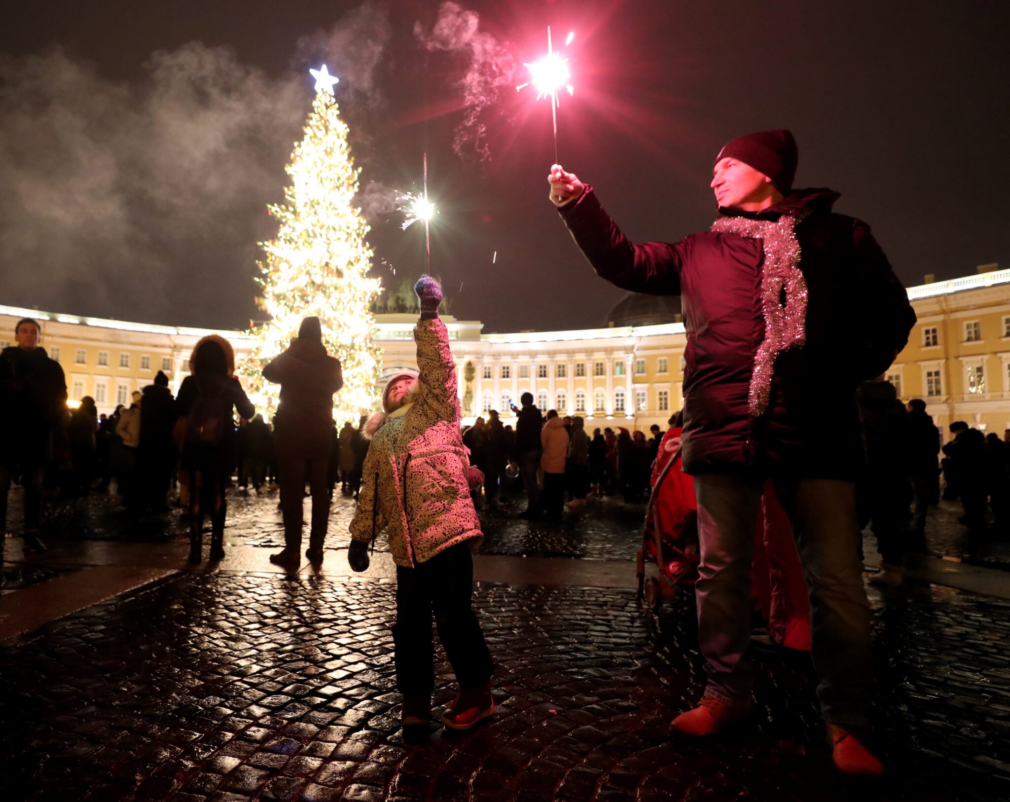 Жители Санкт-Петербурга отмечают Новый год. Фото Alexander Demianchuk / TASS / Scanpix / Leta