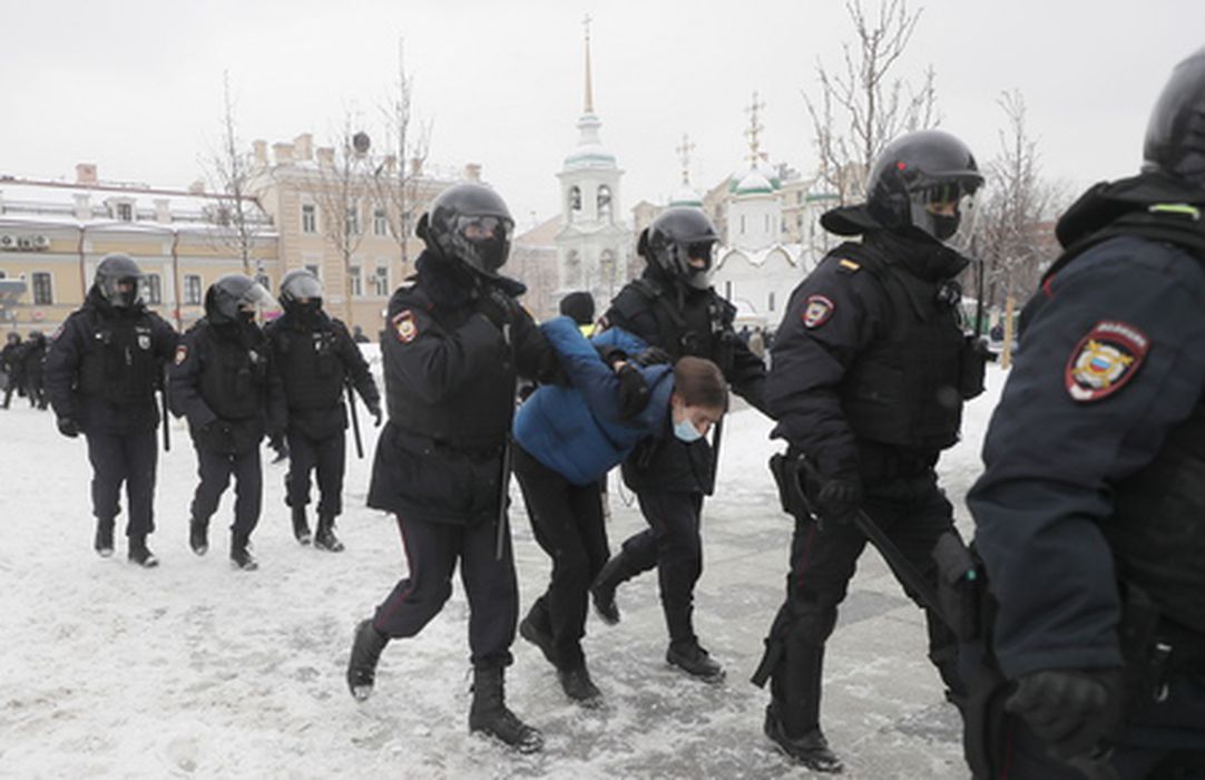 Задержание на протестной акции в Москве. Фото ТАСС/Scanpix/Leta
