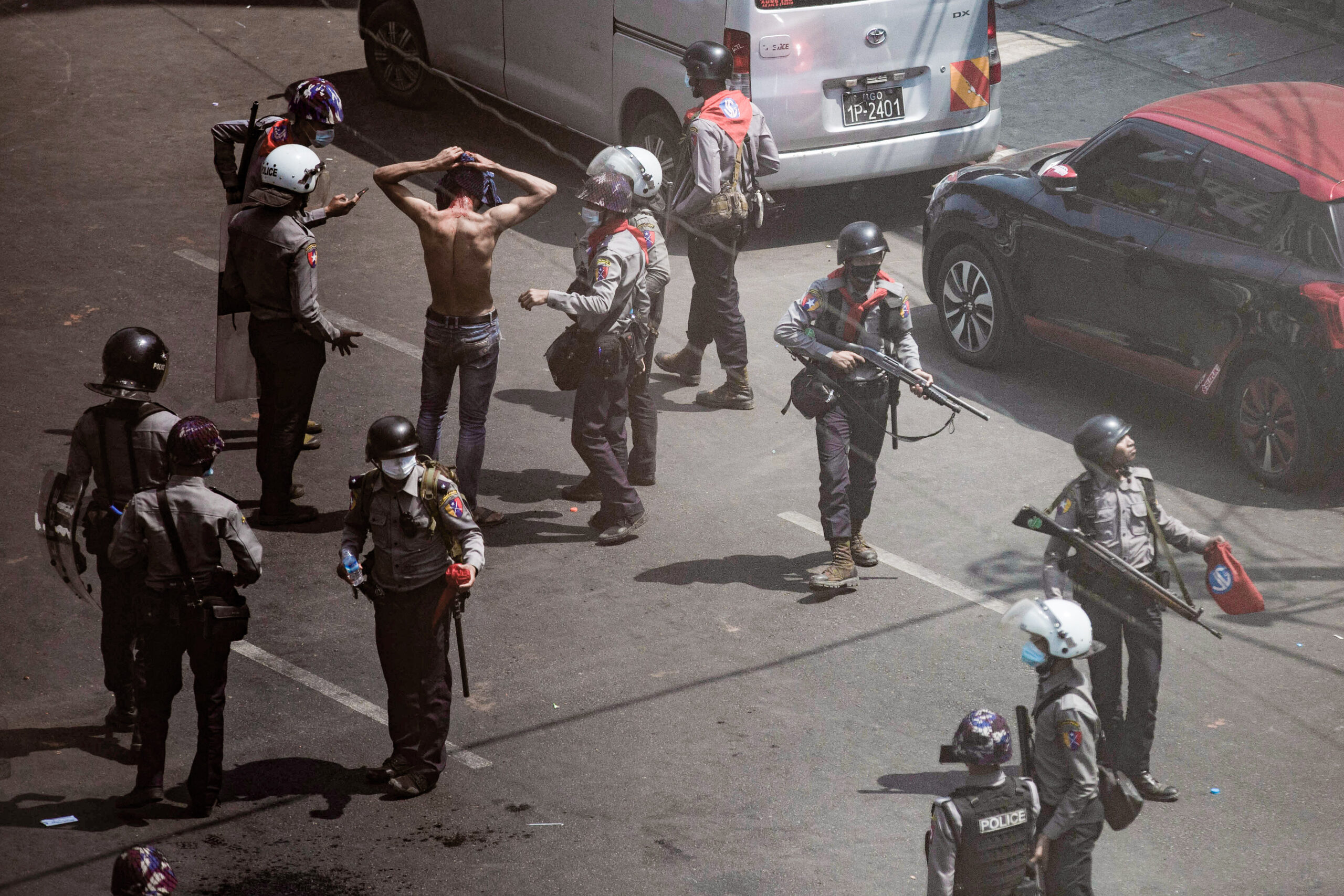 Полиция арестует демонстранта. Фото SOPA Images via ZUMA Wire/Scanpix/Leta