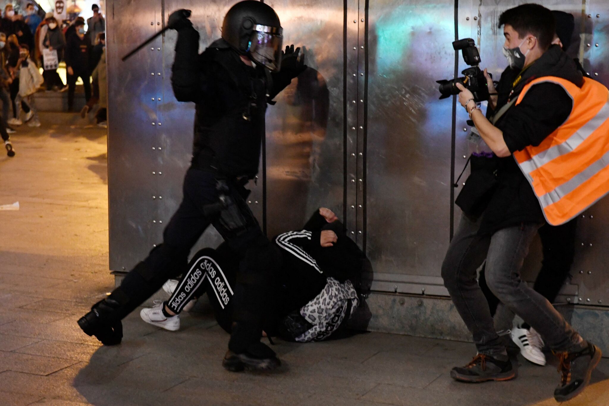 Стычки полиции и протестующих в Мадриде. Фото PIERRE-PHILIPPE MARCOU / AFP/Scanpix/Leta