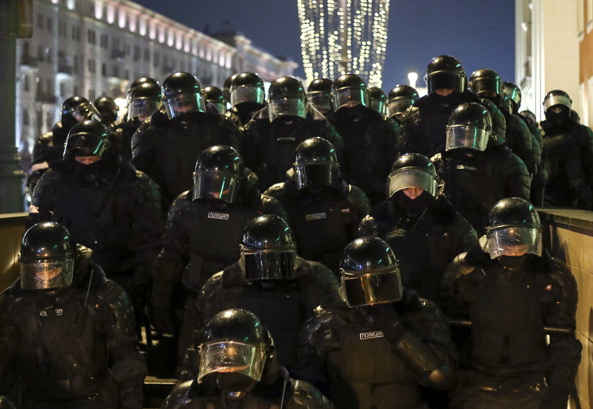 Силовики на улице Москвы. Фото Mikhail Tereshchenko / TASS / Scanpix / Leta