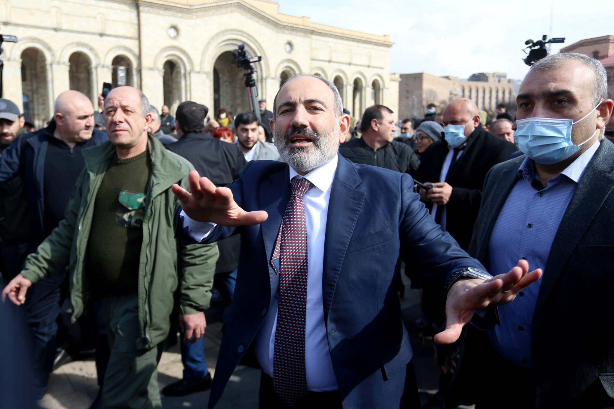 Никол Пашинян во время митинга своих сторонников на площади Республики в центре Еревана. Фото Stepan Poghosyan / TASS / Scanpix / Leta