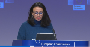 Пресс-секретарь Верховного представителя Евросоюза по внешней политике и безопасности Жозепа Борреля Набила Массрали. Фото - кадр трансляции на сайте Еврокомиссии