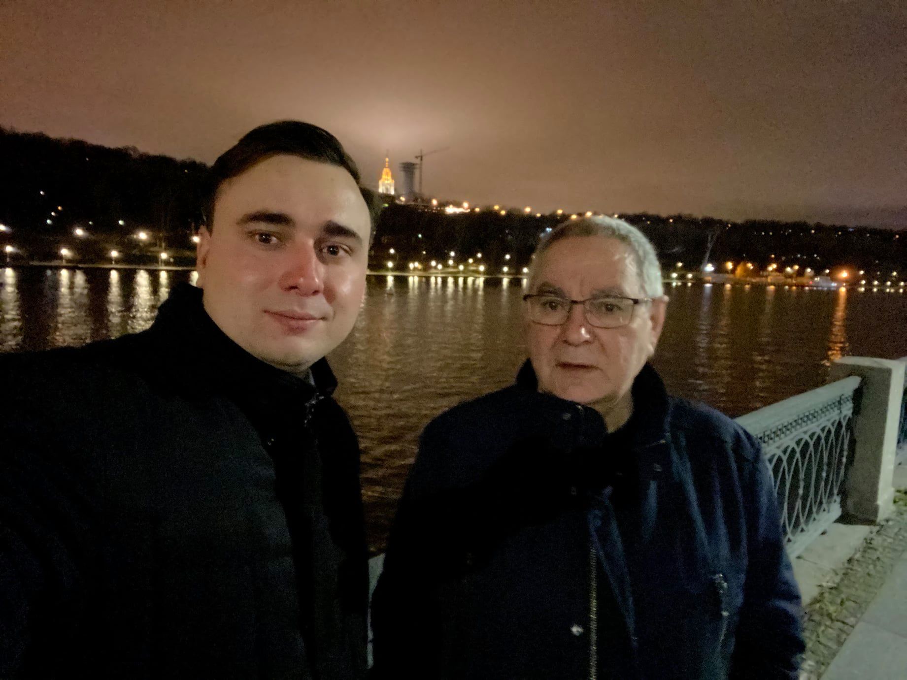 Иван Жданов с отцом. Фото из Facebook Ивана Жданова