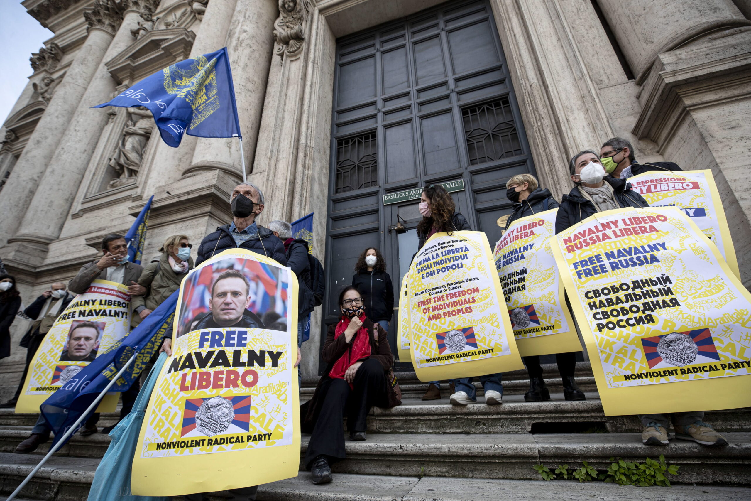 Акция в поддержку Навального в Риме. Фото EPA/MASSIMO PERCOSSI/Scanpix/Leta