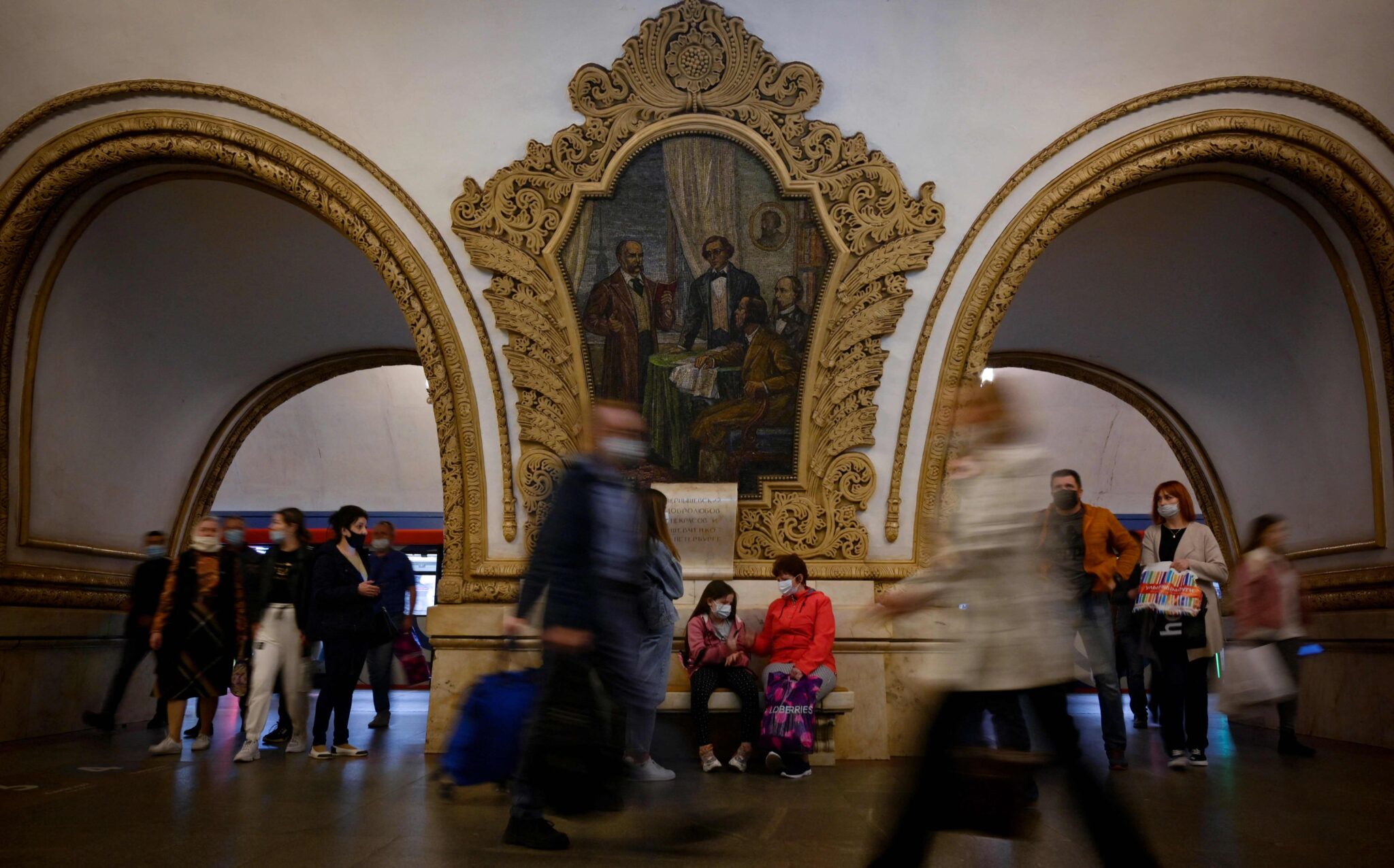 Пассажиры в московском метро. Фото Natalia KOLESNIKOVA / AFP/Scanpix/Leta