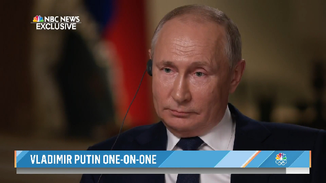 Владимир Путин во время интервью NBC News. Кадр телеканала