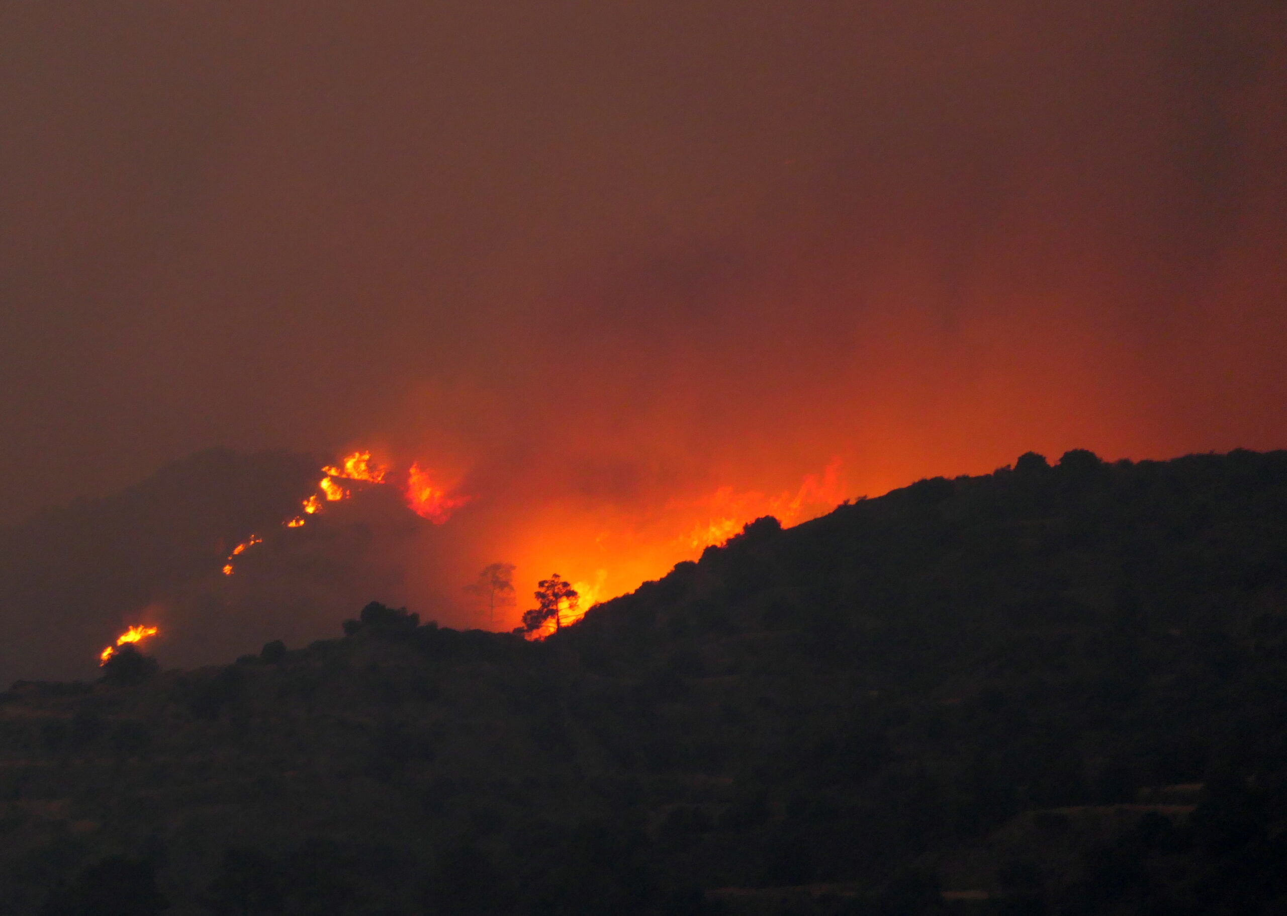 Вид на пожары с высоты. Фото  EPA/KATIA CHRISTODOULOU/Scanpix/Leta