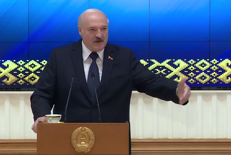 Александр Лукашенко. Кадр видео телеграм-канала "Пул первого"