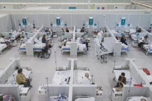 Коронавирусный госпиталь. Фото Sergei Karpukhin/TASS/Scanpix/Leta