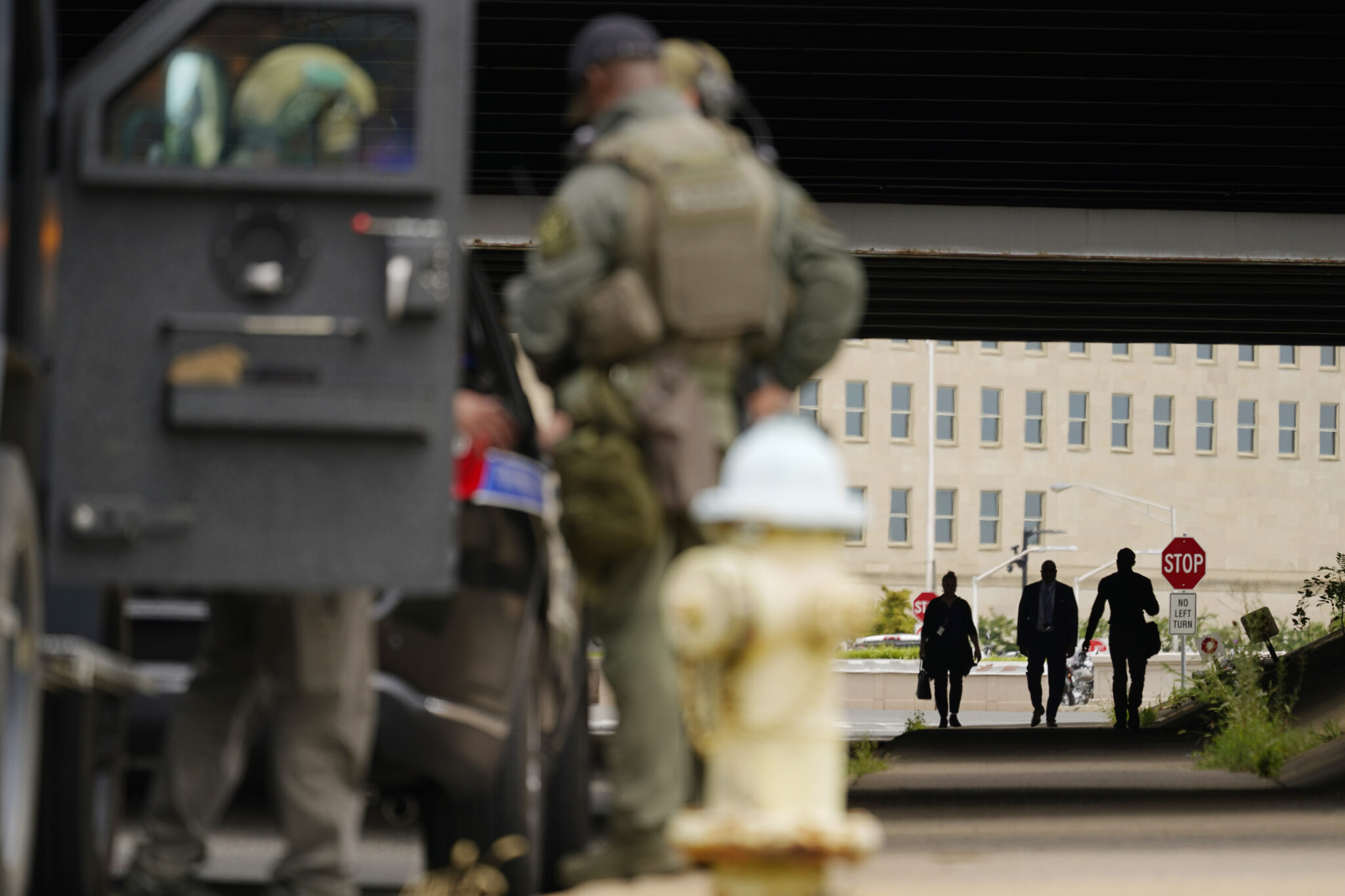 Полиция у Пентагона. Фото  AP Photo/Andrew Harnik)/Scanpix/Leta