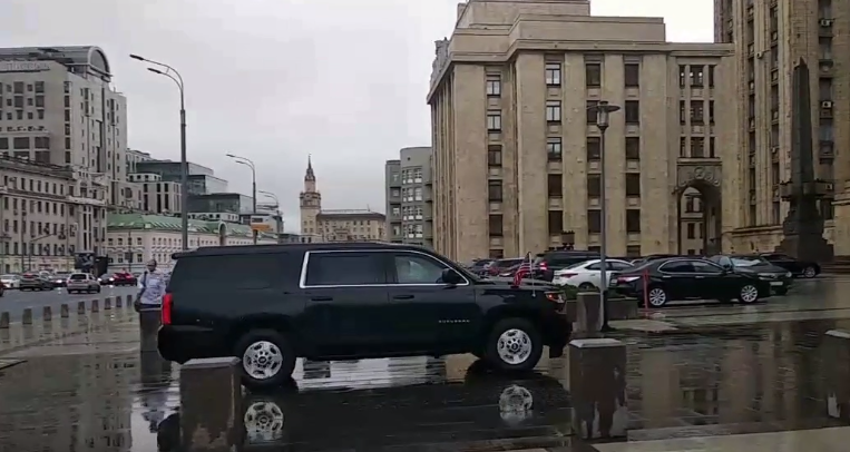 Посол США Джон Салливан прибыл в МИД России. Кадр видео, опубликованного РИА Новости