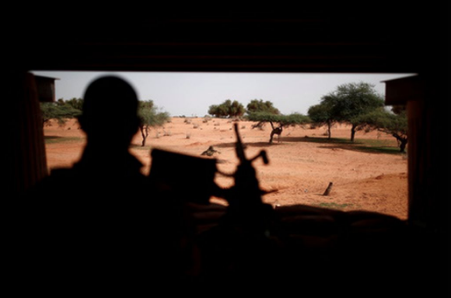 Французский военнослужащий в Мали. Фото  REUTERS/Benoit Tessier/File Photo/Scanpix/Leta
