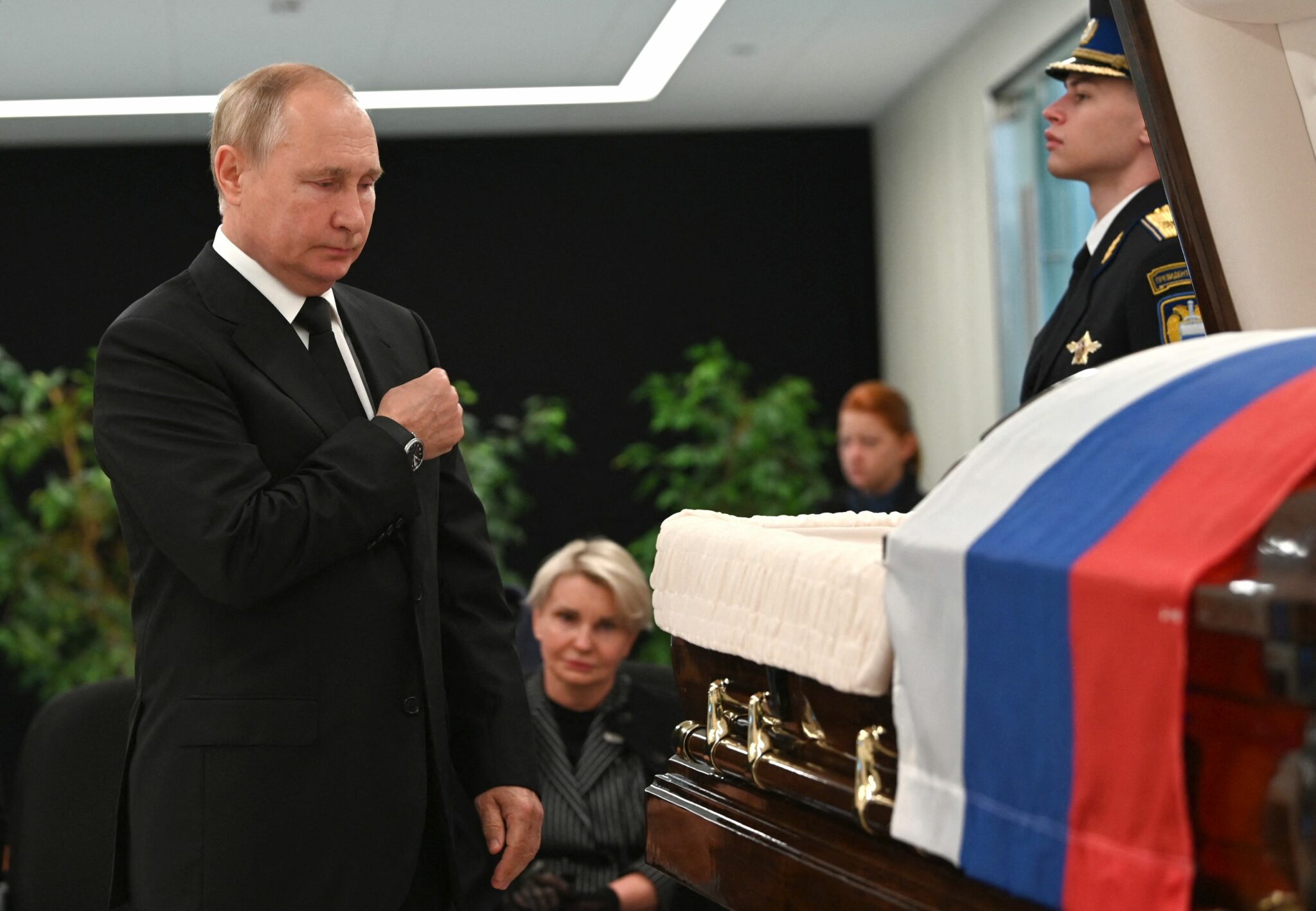Владимир Путин на церемонии прощания. Фото ALEXEY NIKOLSKY / TASS / Scanpix / Leta