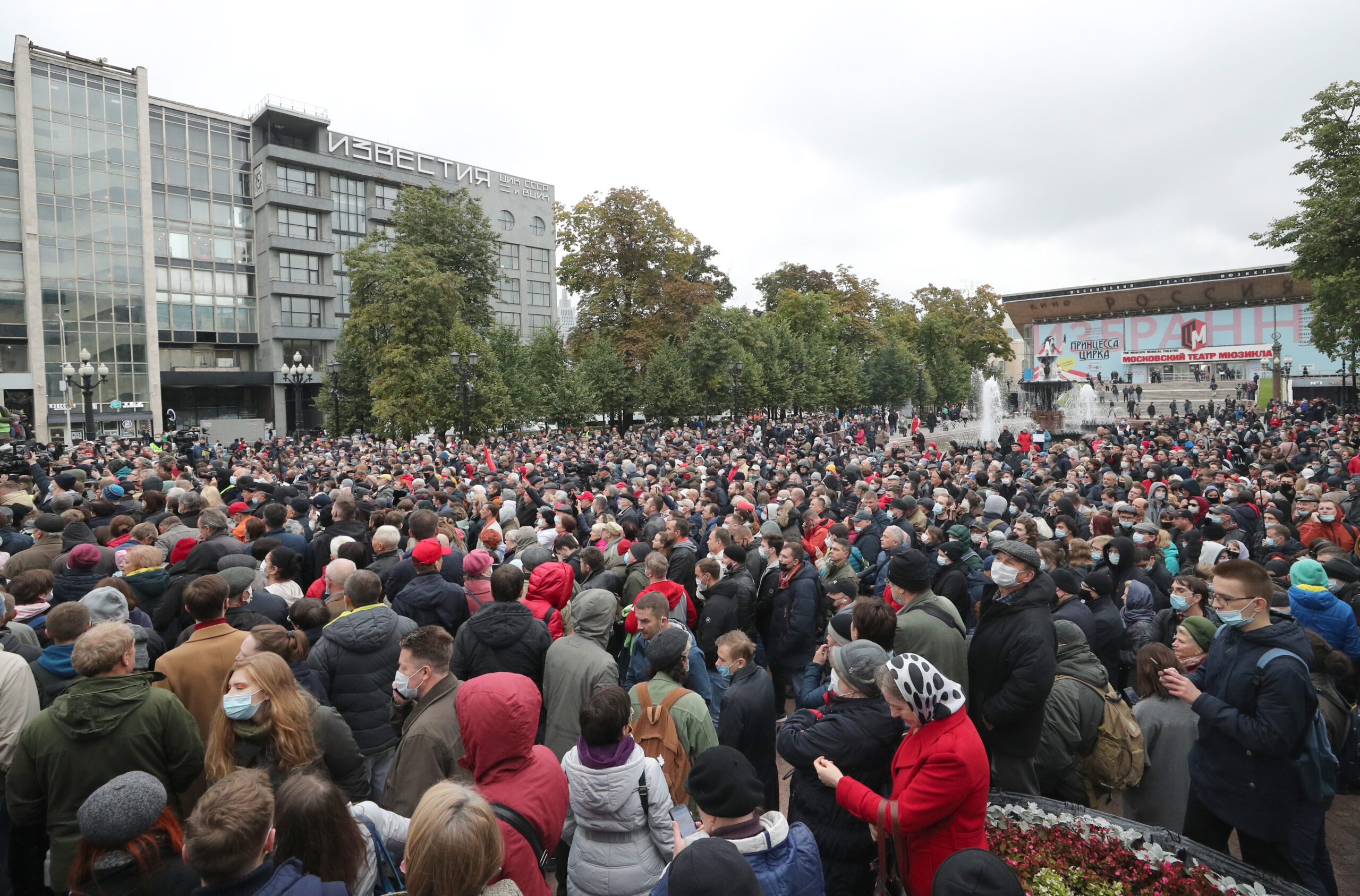 На акции, по оценкам журналистов, собрались около 1000 человек. Фото  Mikhail Tereshchenko/TASS/Scanpix/Leta