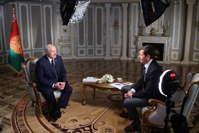 Александр Лукашенко во время интервью CNN. Фото пресс-службы Александра Лукашенко