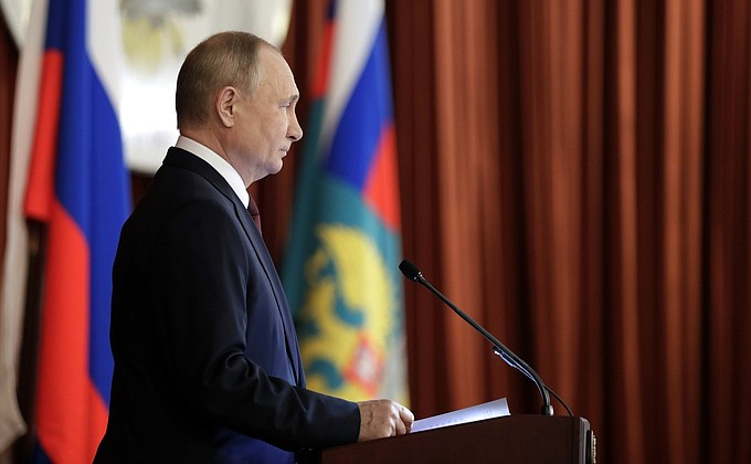 Владимир Путин на заседании расширенной коллегии МИД. Фото: пресс-служба Кремля