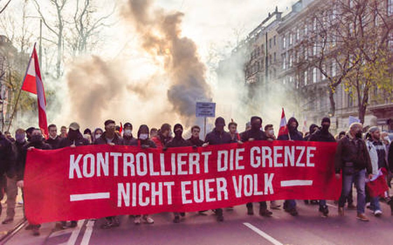 Акция против коронавирусных ограничений в Вене. Фото: imago images/SEPA.Media/Scanpix/LETA