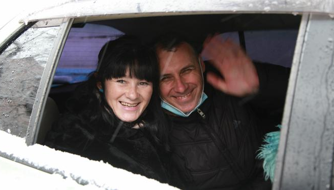 Дмитрий Бармакин с женой. Фото: «Свидетели Иеговы»