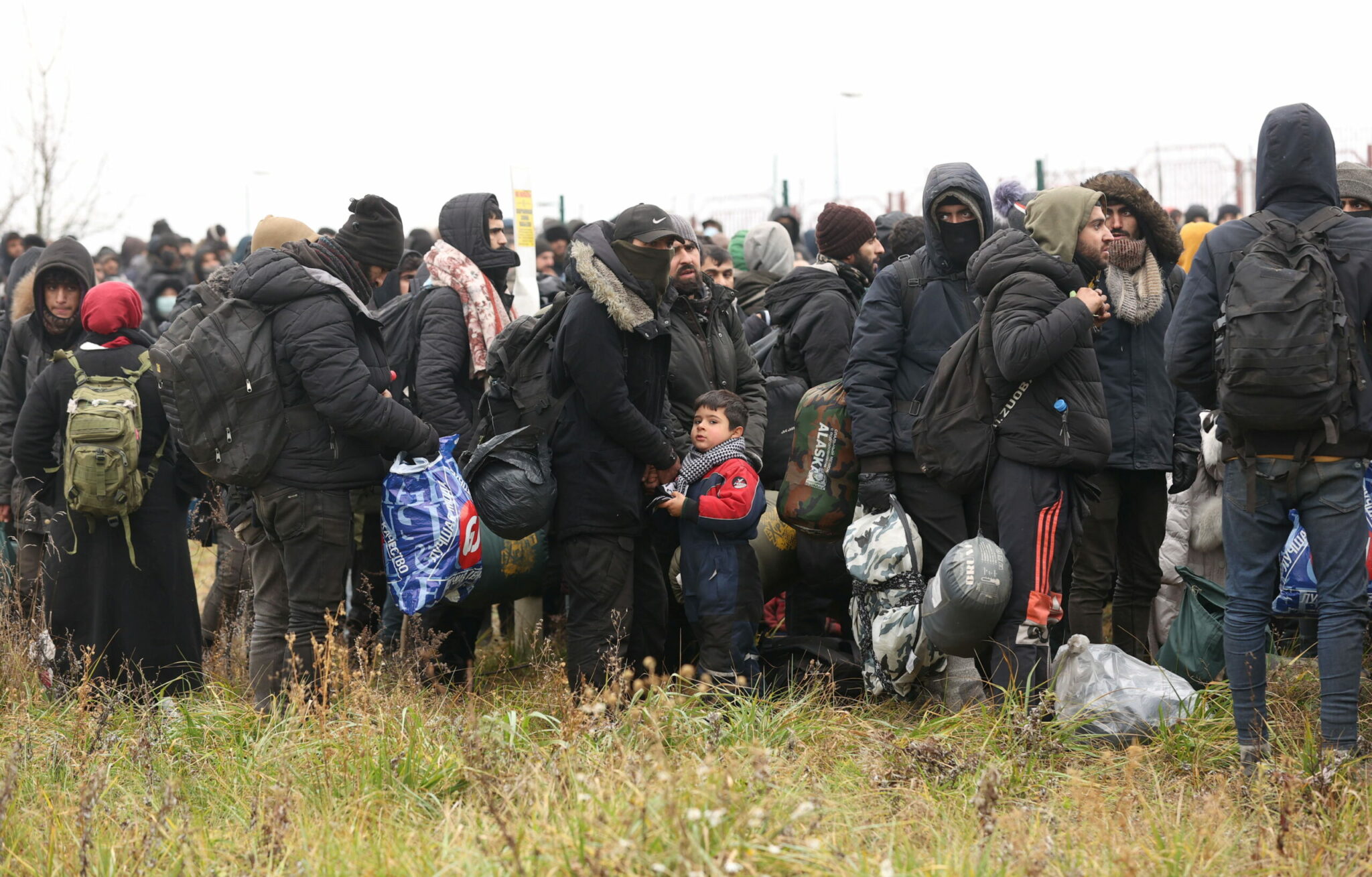 Мигранты на польско-белорусской границе. Фото BelTA / TASS / Scanpix / Leta