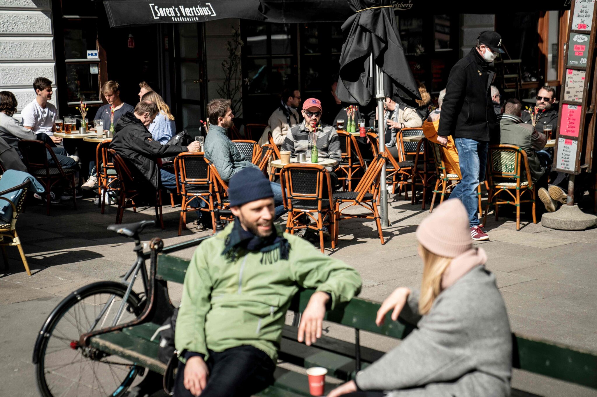 Уличное кафе в Копенгагене. Фото MADS CLAUS RASMUSSEN / TASS / Scanpix / Leta