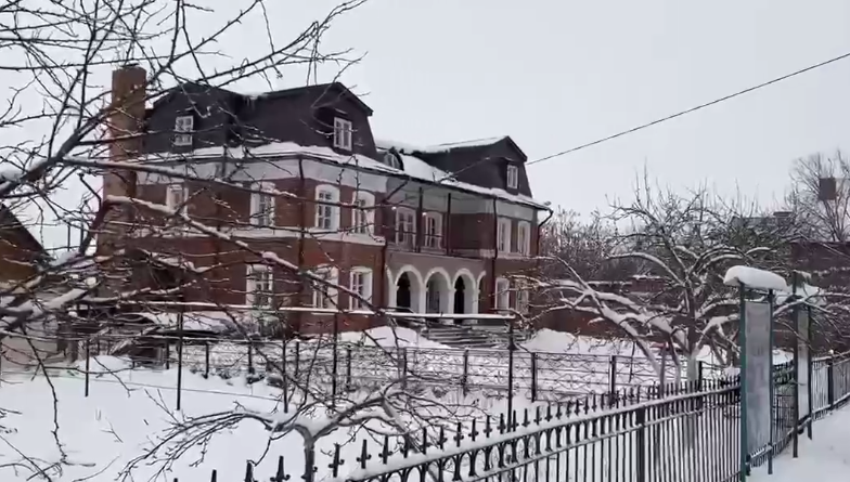 Православная гимназия при женском монастыре в Серпухове. Кадр видео, опубликованного в телеграм-канале "112"