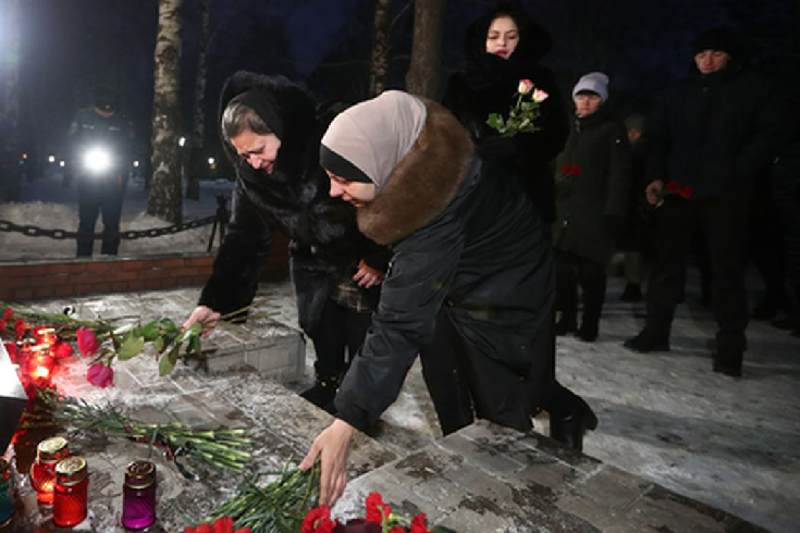 Траурные мероприятия после гибели людей на шахте «Листвяжная». Фото Maxim Kiselev/TASS/Scanpix/LETA