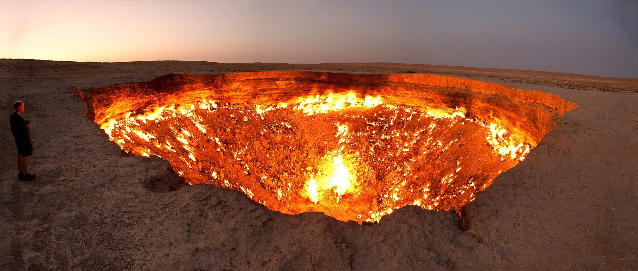 Газовый кратер в Дарвазе. Фото Tormod Sandtorv / Wikipedia / CC 2.0