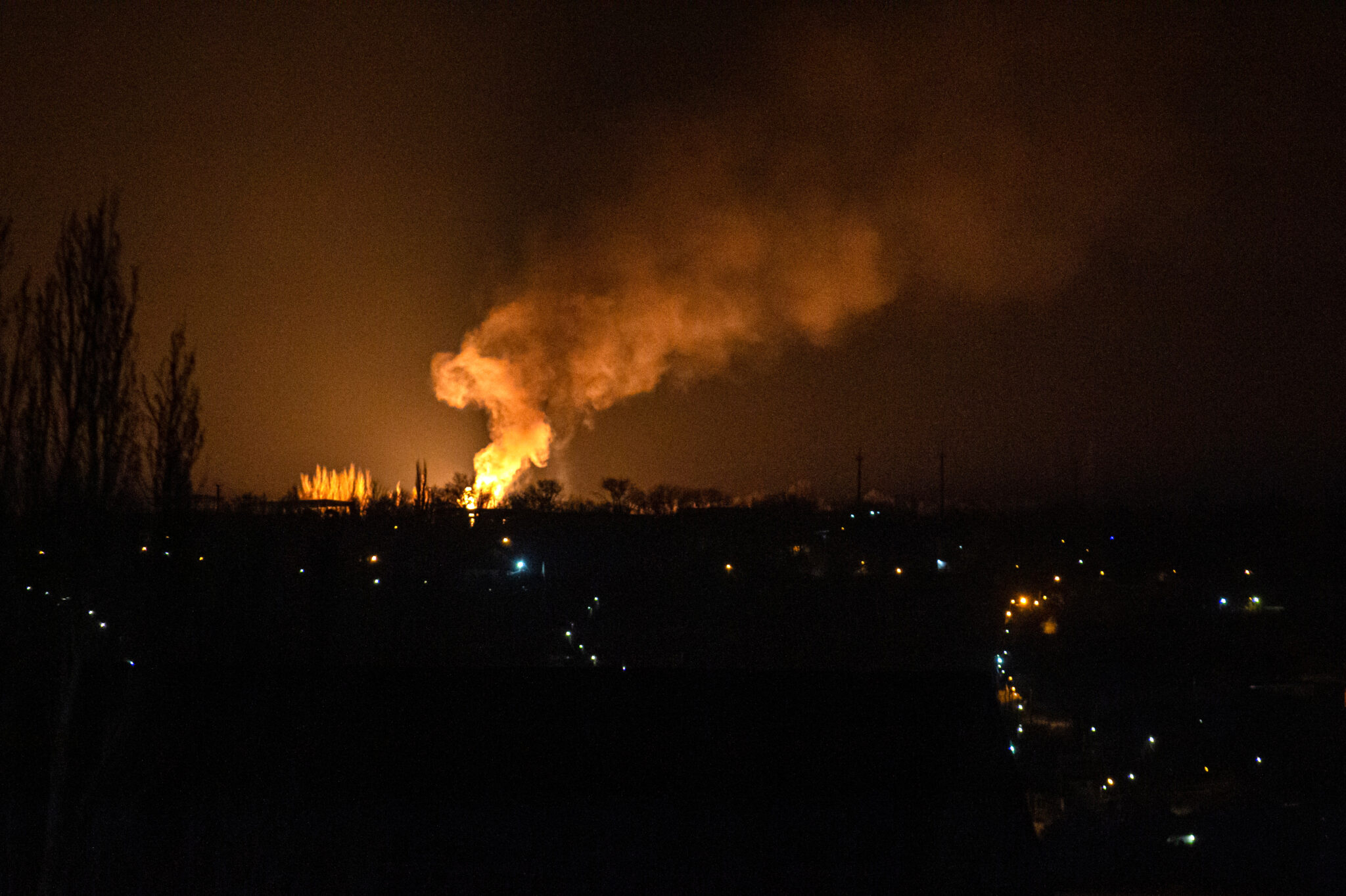 Вид на газопровод, пострадавший от взрыва на улице Фрунзе в ночь на 19 февраля 2022 года. Луганск. Фото Alexander Reka/TASS/Scanpix/Leta