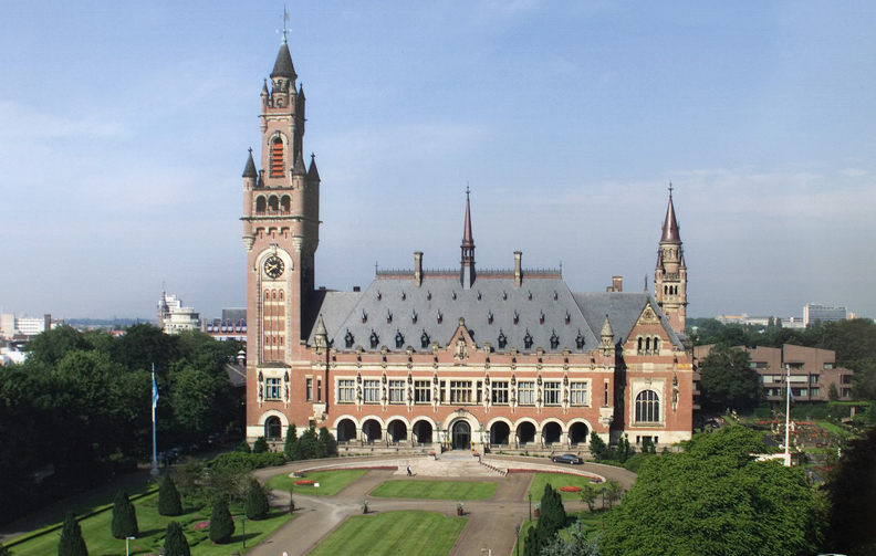 Дворец мира в Гааге, где находится резиденция Международного Суда. Фото Wikipedia/Public domain