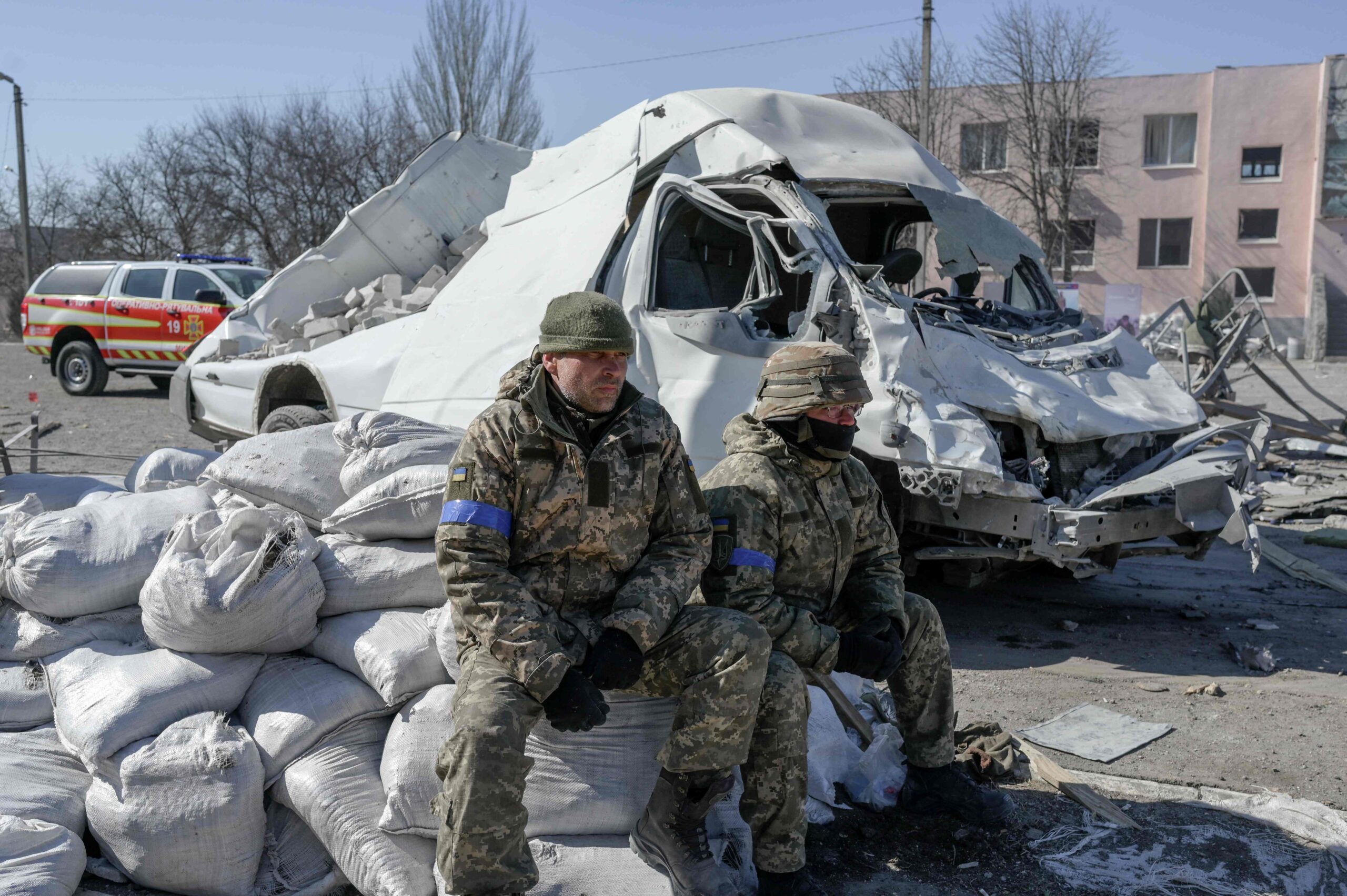 Последствия ракетного удара по военному училищу в Николаеве. 19 марта 2022 года. Фото BULENT KILIC/AFP/Scanpix/Leta