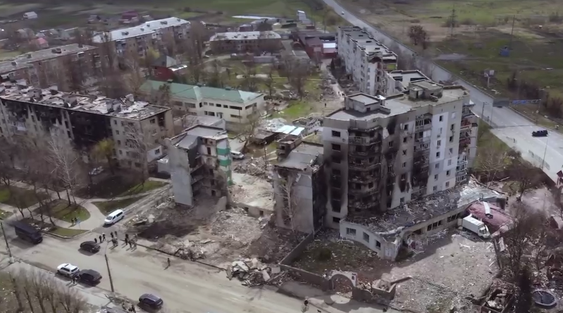 Бородянка Киевской области 12 апреля 2022 года. Кадр видео, опубликованного Киевской областной администрацией