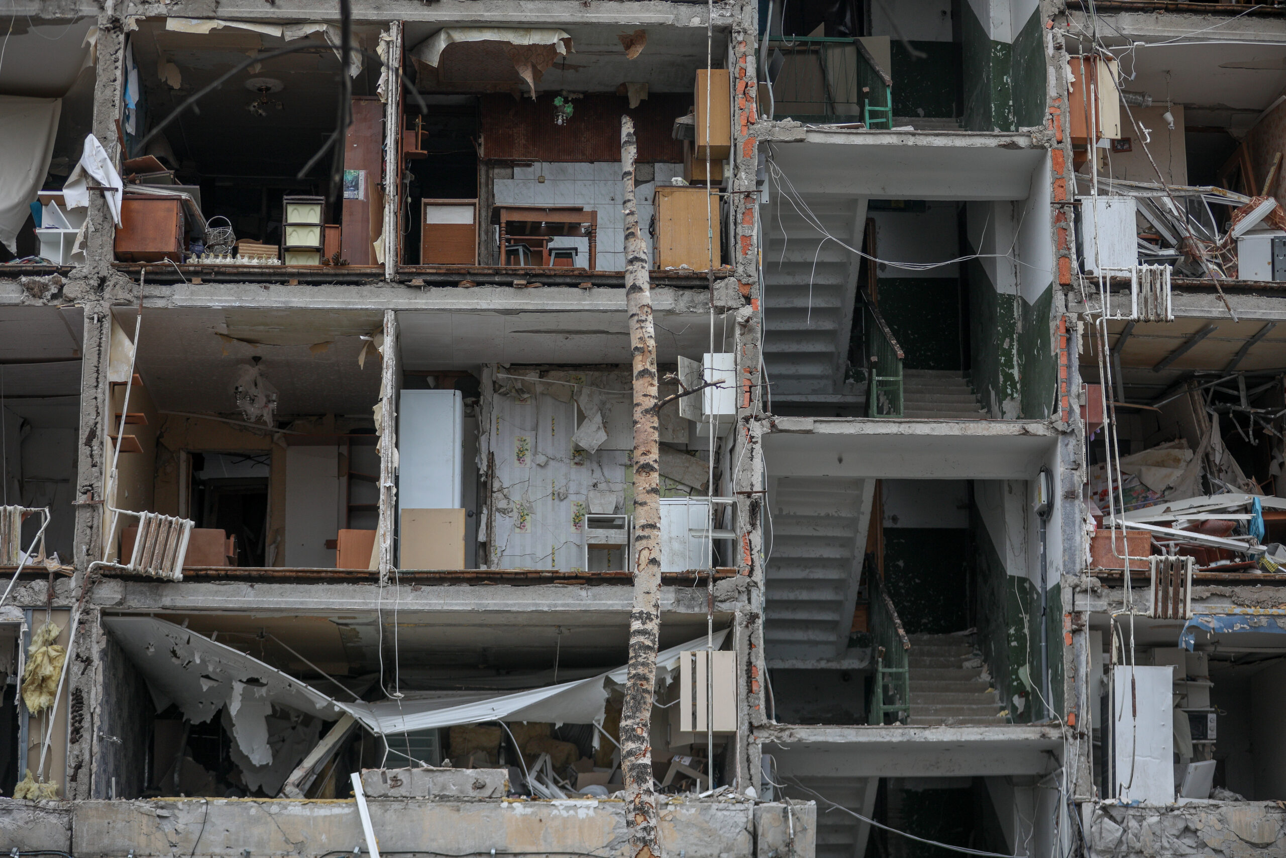Разрушенный жилой дом после обстрела в районе Салтовки. Харьков, Украина, 31 марта 2022 г. © Aziz Karimov / ZUMA / Scanpix / Leta