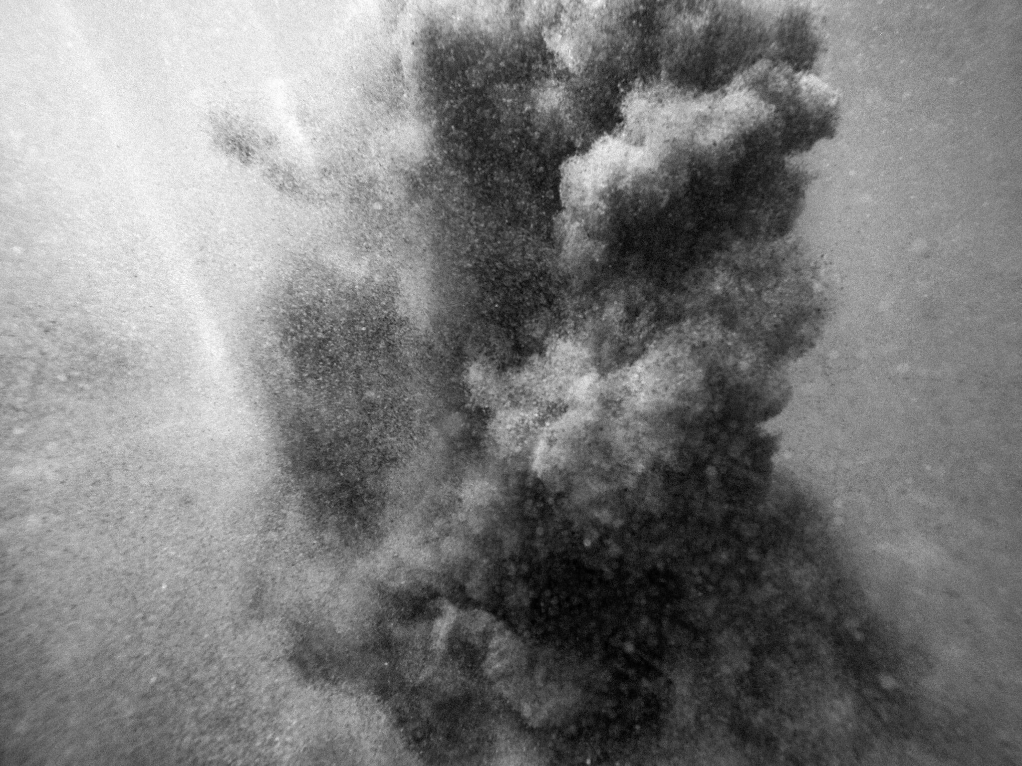 Взрыв. Апулия, Италия (из проекта ‘Concept of Chaos’, 2021) © Giorgio Dirindin