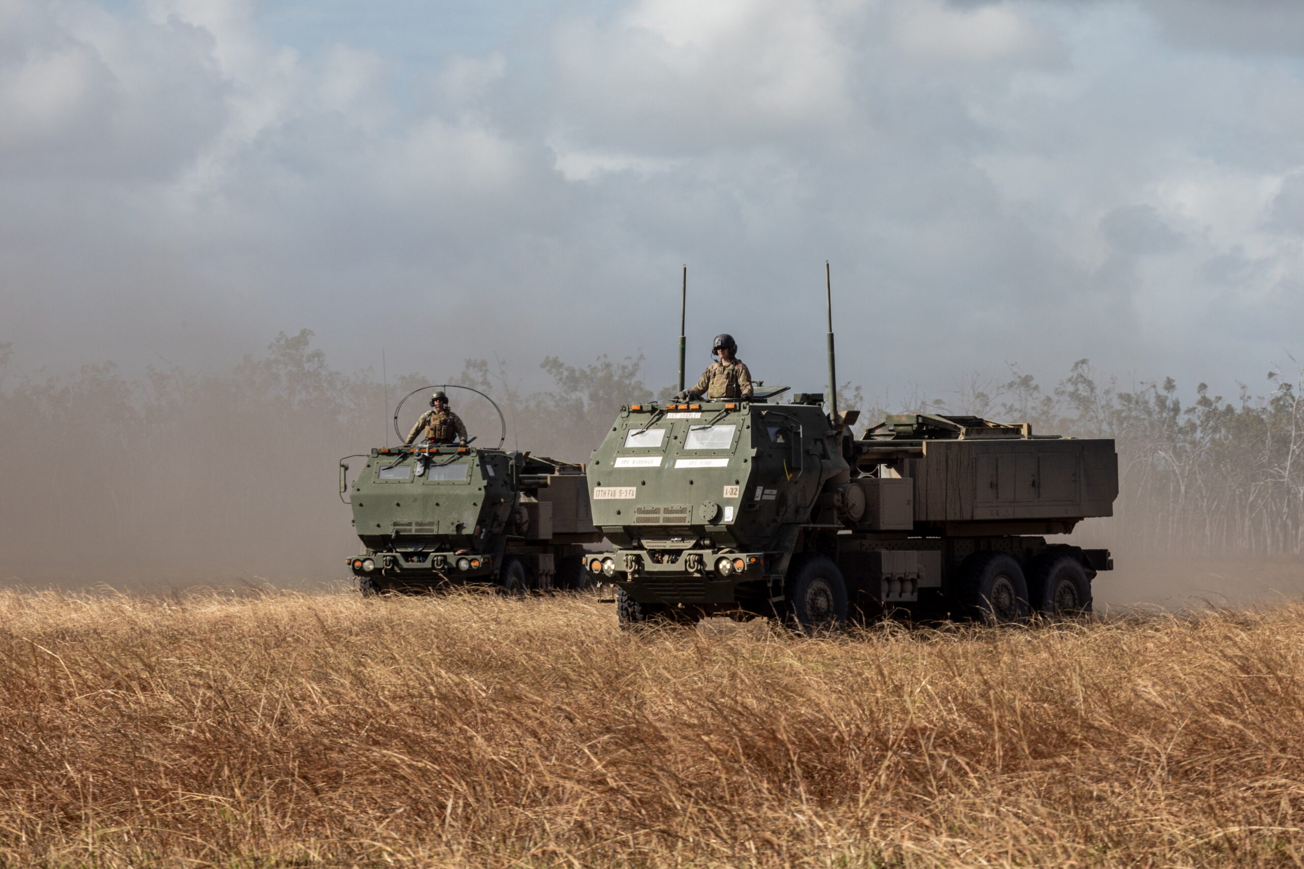 США поставят Польше дальнобойные ракеты и пусковые установки HIMARS на 10  миллиардов долларов Спектр