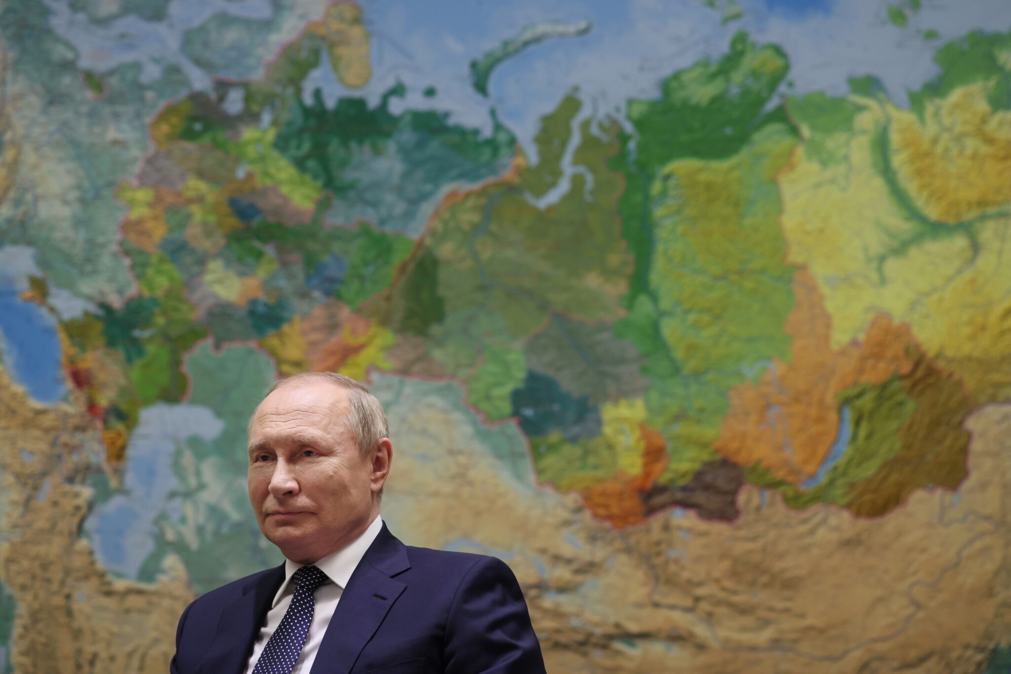 Владимир Путин дает интервью программе "Москва. Кремль. Путин". 3 июня 2022 года. Фото Mikhail Klimentyev, Sputnik, Kremlin Pool Photo via AP/Scanpix/LETA
