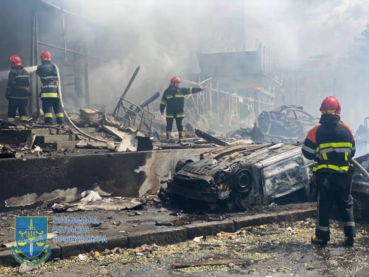 Последствия удара по Виннице. Фото из Facebook Oabcf генпрокурора Украины.