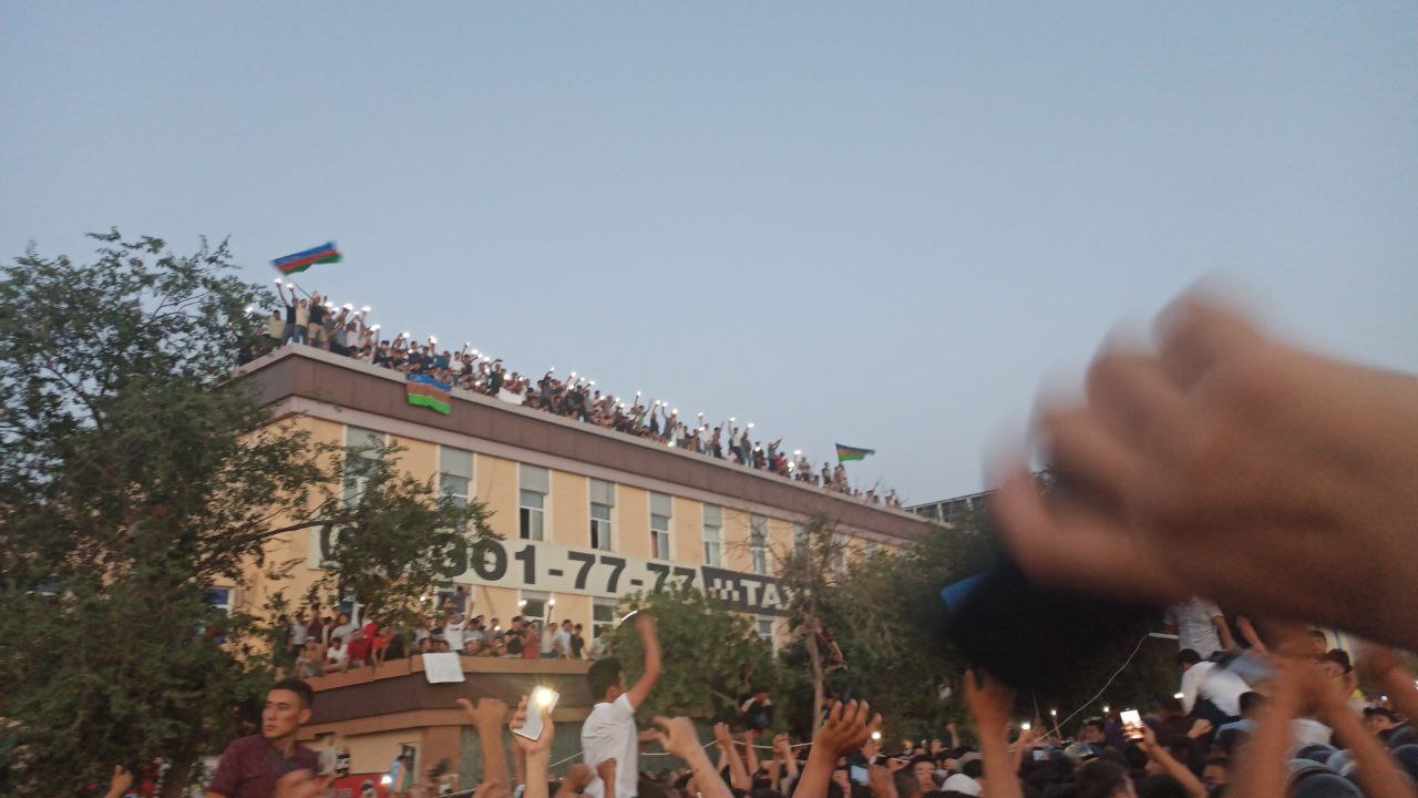 Митинг в Нукусе, Каракалпакстан. Скриншот из видео Telegram/Elfen Lied.