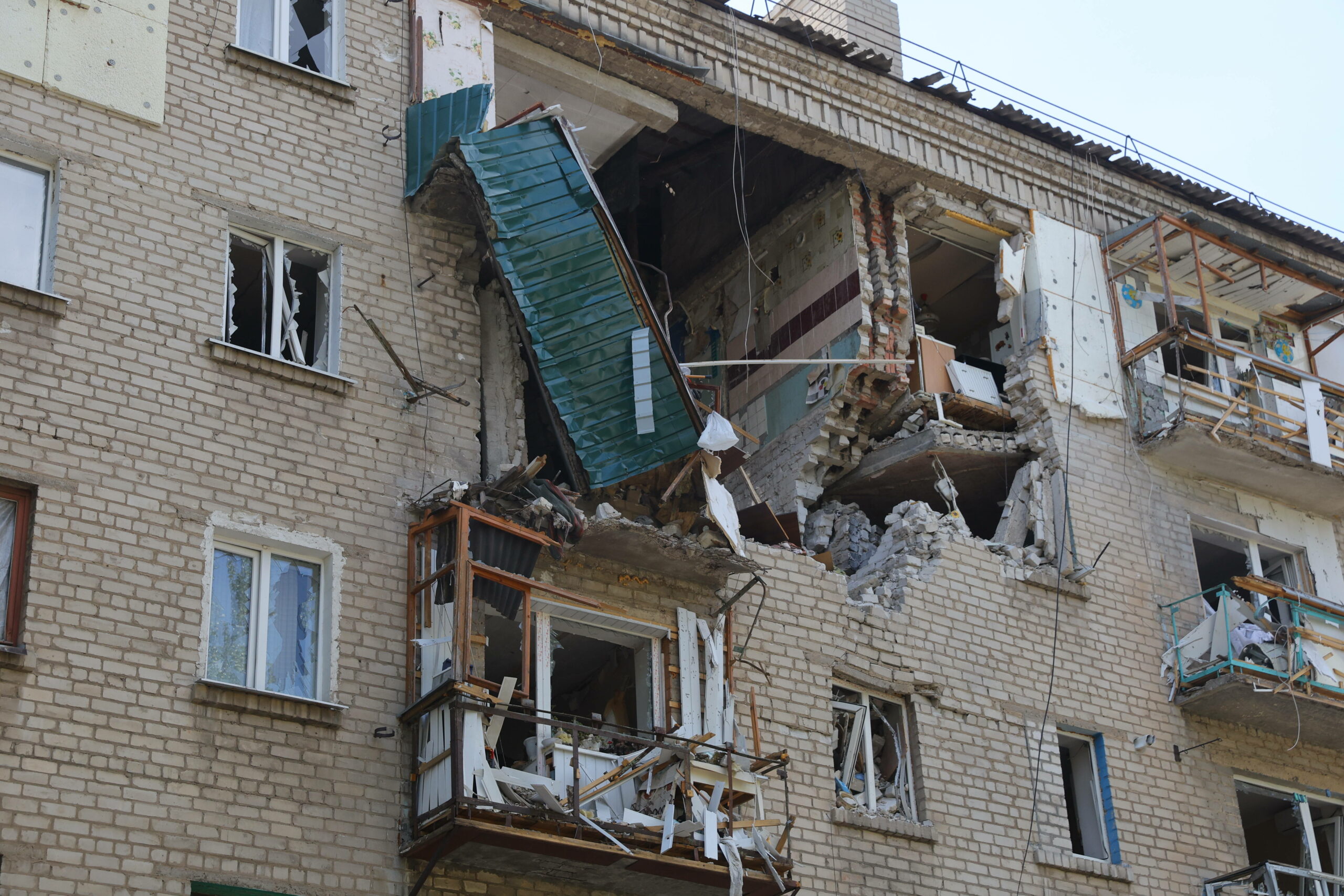 Разрушенный дом в Лисичанске. 4 июля 2022 года. Фото CHINE NOUVELLE/SIPA/Scanpix/LETA