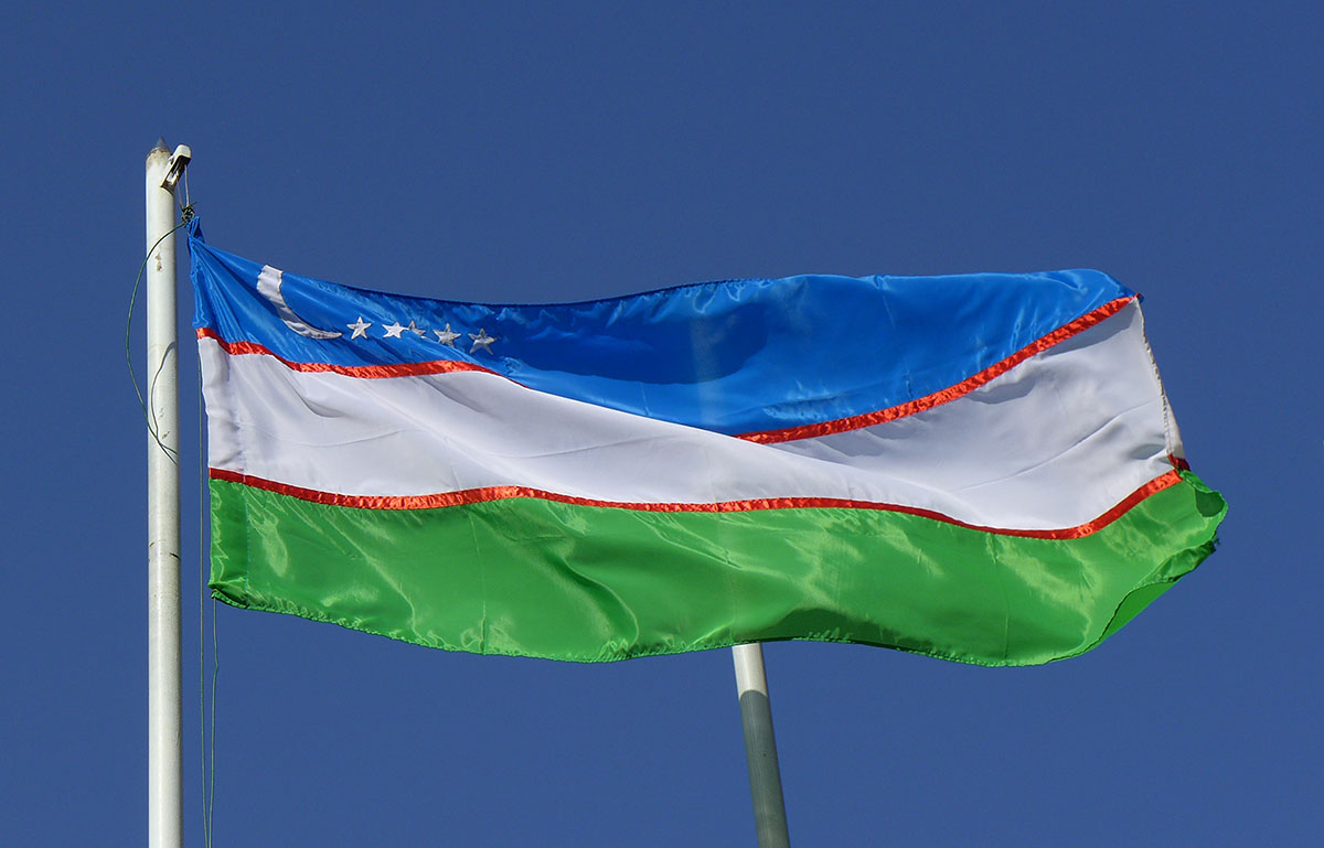 Флаг Узбекистана. Фото Daniel по лицензии Flickr