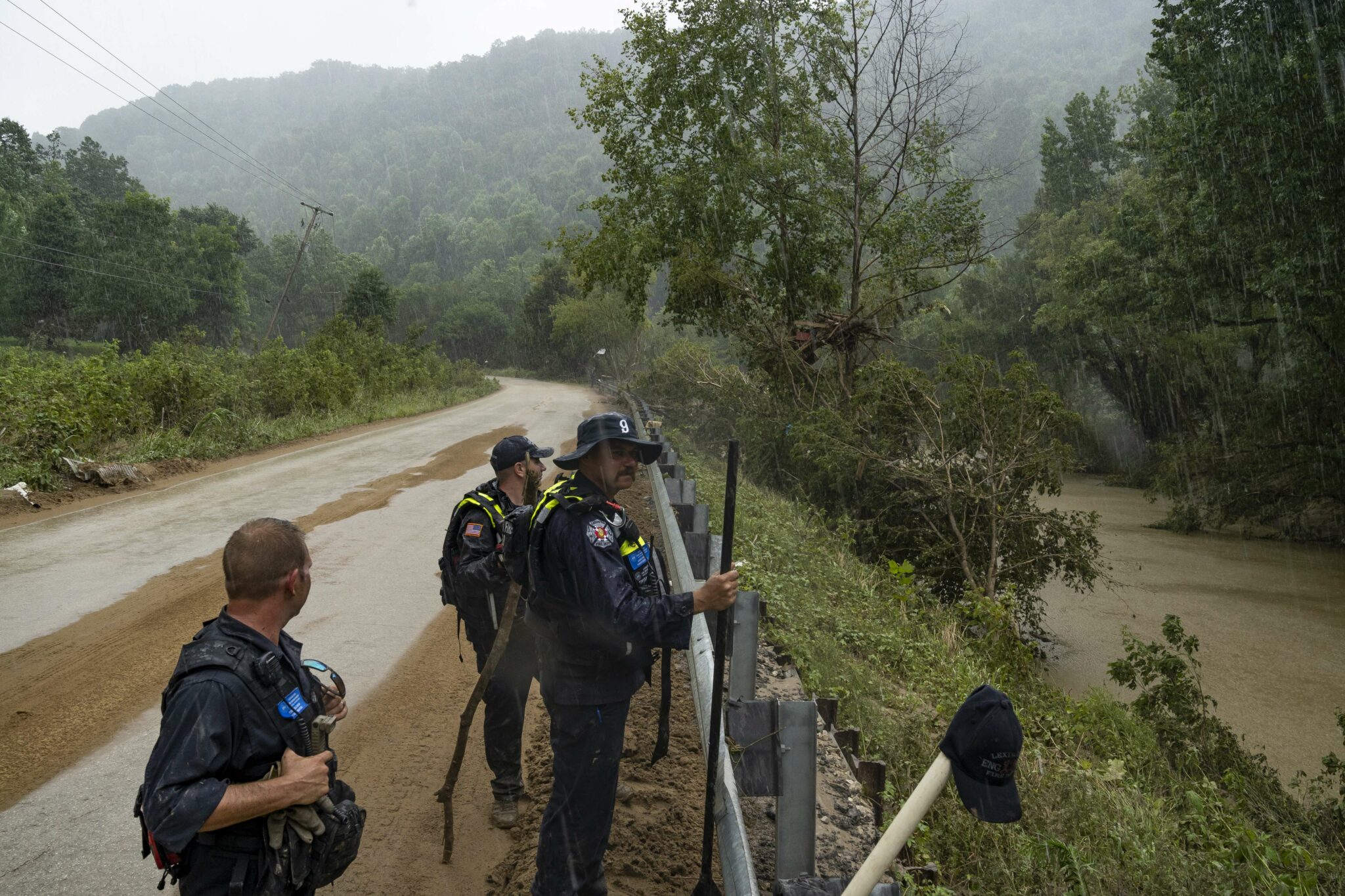 Поисково-спасательная группа в округе Джексон, штат Кентукки. Фото Michael Swensen / AFP / Scanpix / LETA.