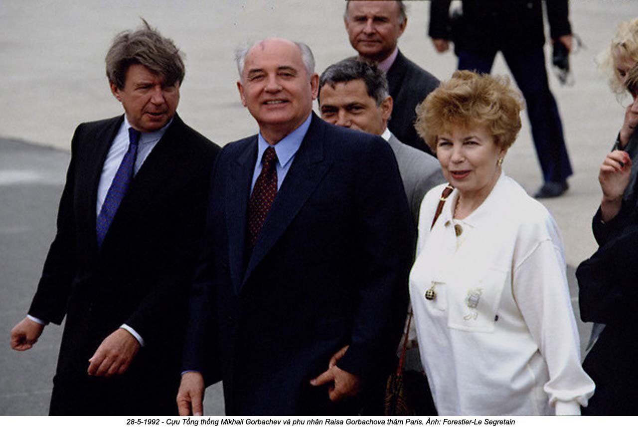 Бывший президент Советского Союза Михаил Горбачев и его жена Раиса Горбачева с визитом в Париже. 1992 год. Фото Forestier-Le Segretain/Sygma/Corbis по лицензии Flickr